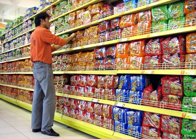 方便食品進(jìn)入熱銷(xiāo)時(shí)期，供不應(yīng)求狀況持續(xù)